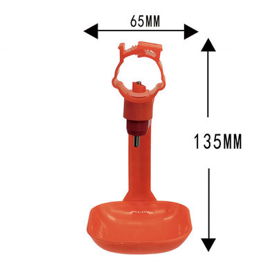 カスタマイズされた家禽の餌箱の酒飲みのポリプロピレンのニップルの飲むシステム